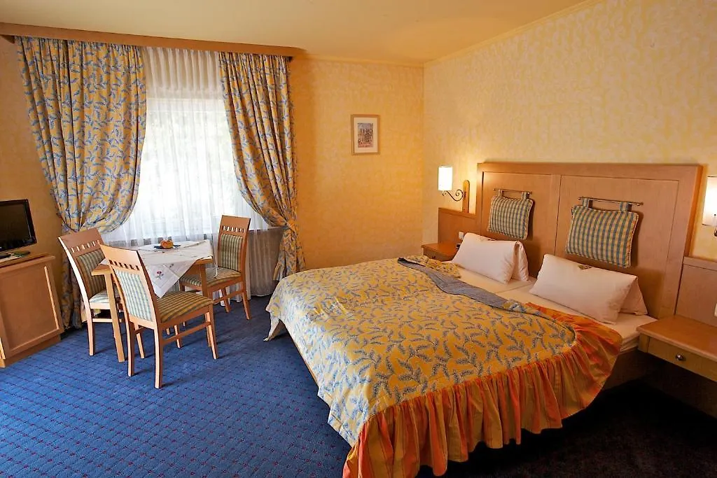 Landgasthof Deutsche Eiche Munich 3*,  Germany